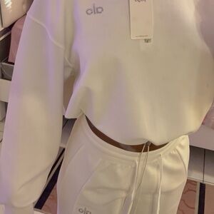ALO Yoga Cream Cropped SET